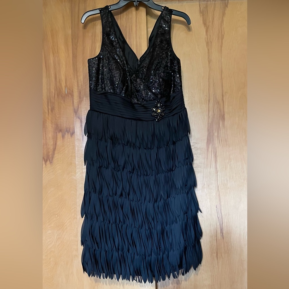 LAURA NWT SZ 12 Black Sequin & Tiered Fringe Cocktail Dress
